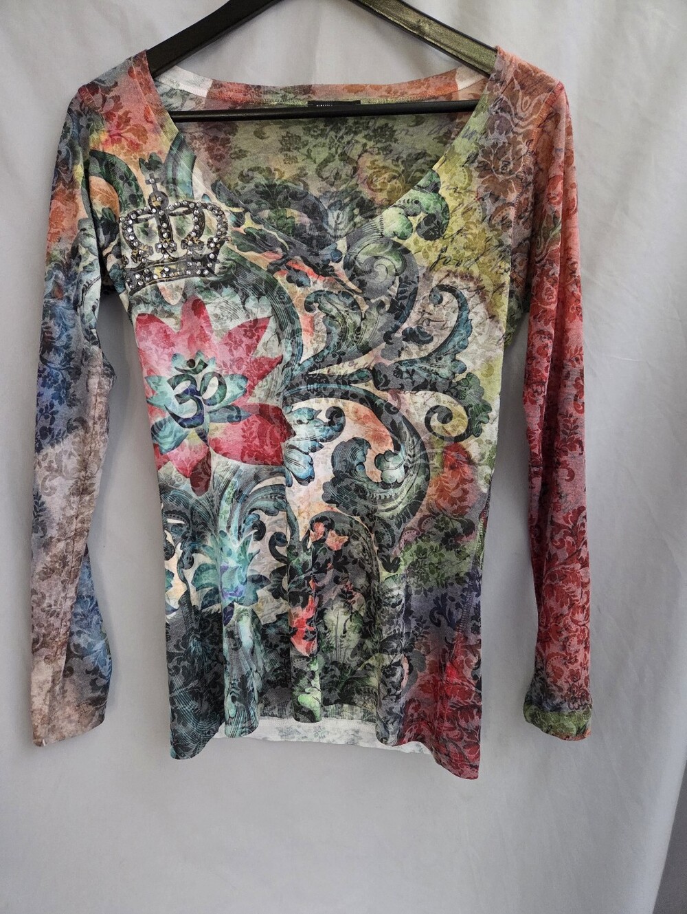 Nally & Millie Multicolor Long-Sleeve V-Neck Printed Top